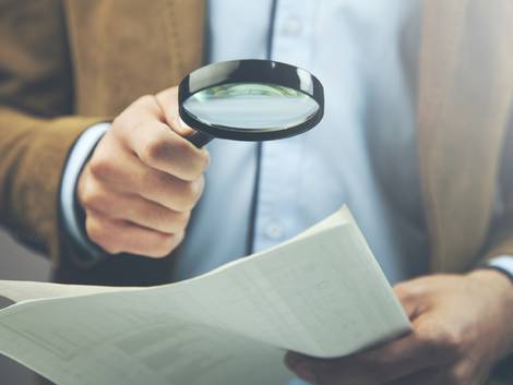 Unzulässige Formulierungen, Impressum, Foto: iStock/Aramyan