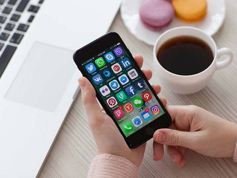 Impressumspflicht, Makler, Social Media, Foto: iStock/Prykhodov