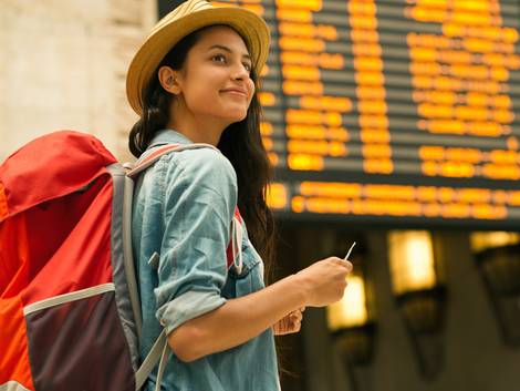 Abmelden, Auswandern, Auslandssemester, Auslandspraktikum, Foto: iStock/ MStudioImages