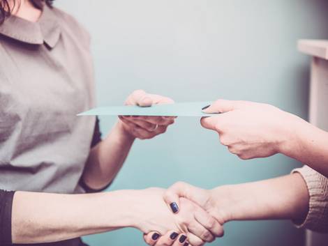 Schlüssel, Übergabe, Umschlag, Foto: iStock.com/Ababsolutum