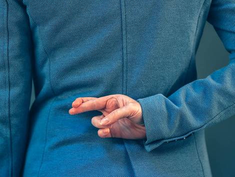 Maklervertrag, Mäklervertrag, Makler Konventionalstrafe, Foto: iStock.com/stevanovicigor