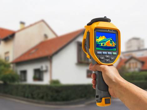 Energetische Sanierung, Energieeffizienz, Dämmung, Foto: iStock.com/ivansmuk